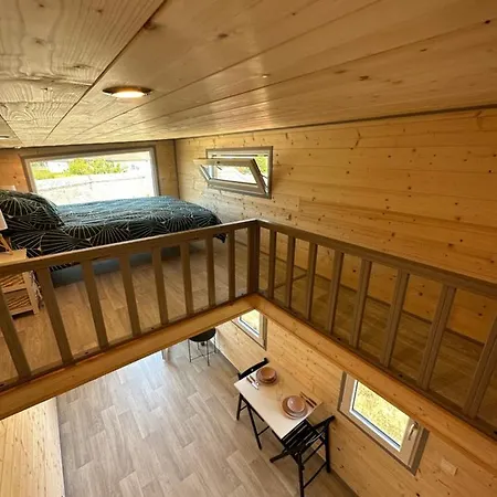 Eco Village Bio Logis *